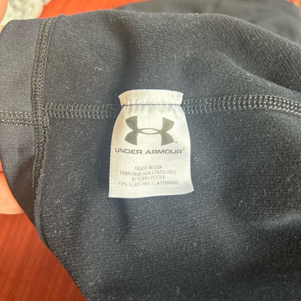 Under Armour  Mock Pullover Base Layer Black Fitted Women’s Size L - Picture 5 of 5